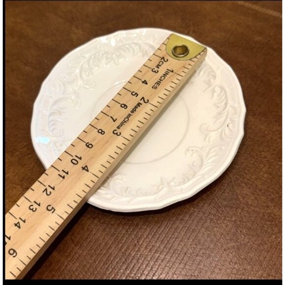 Napcoware Japan White Decorative Mini saucer Plate With Embossed Design - Picture 3 of 3